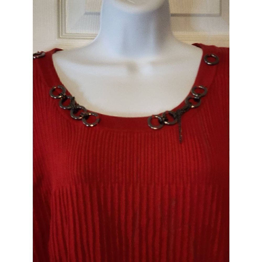 Requirements Red crew neck sweater
